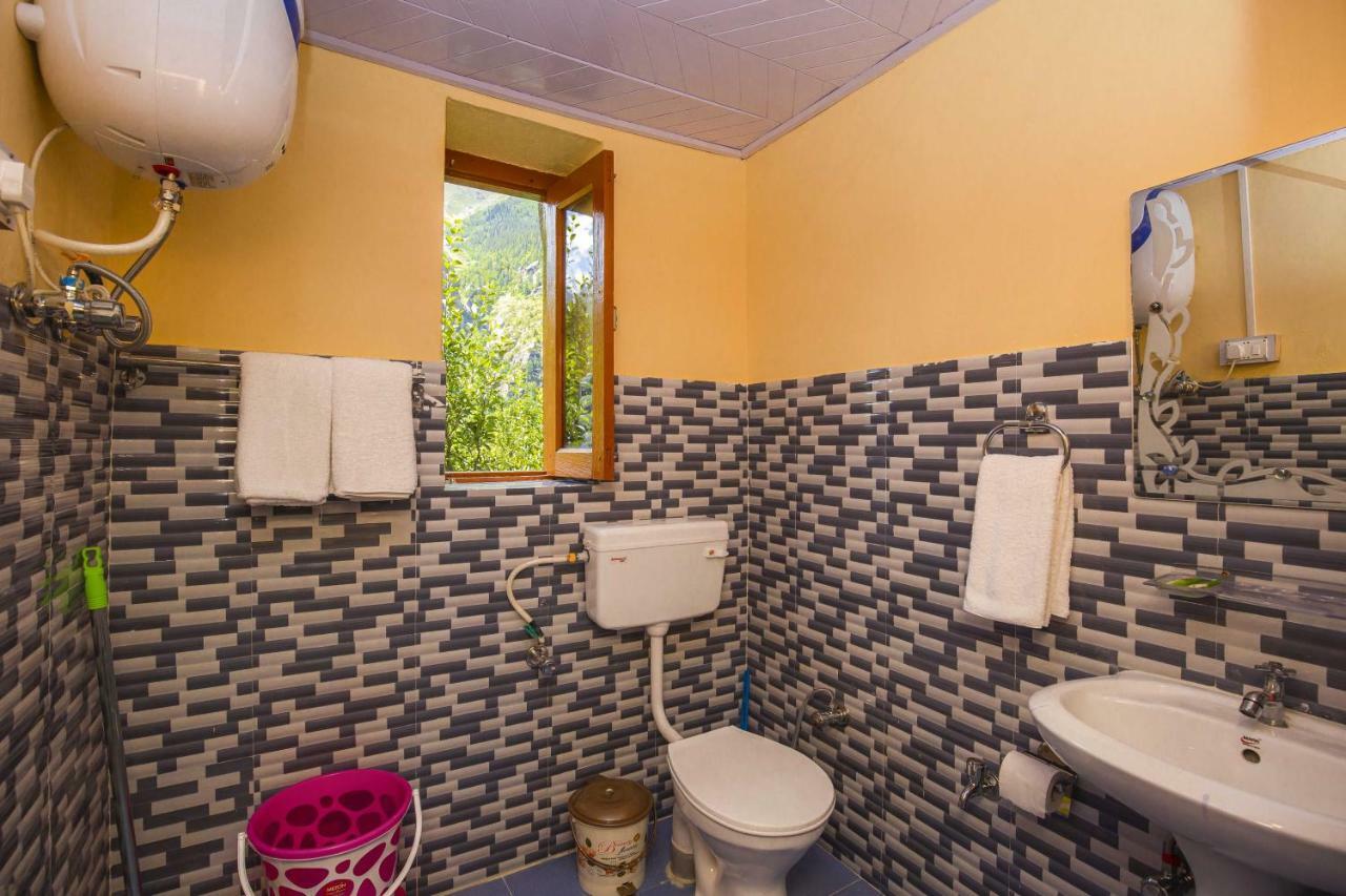 Zostel Homes Rakchham Saturang Esterno foto